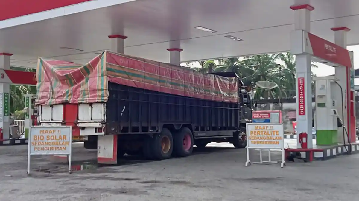 SPBU Dilarang Jual Pertalite ke Pengecer, Antrean Solar Teratasi