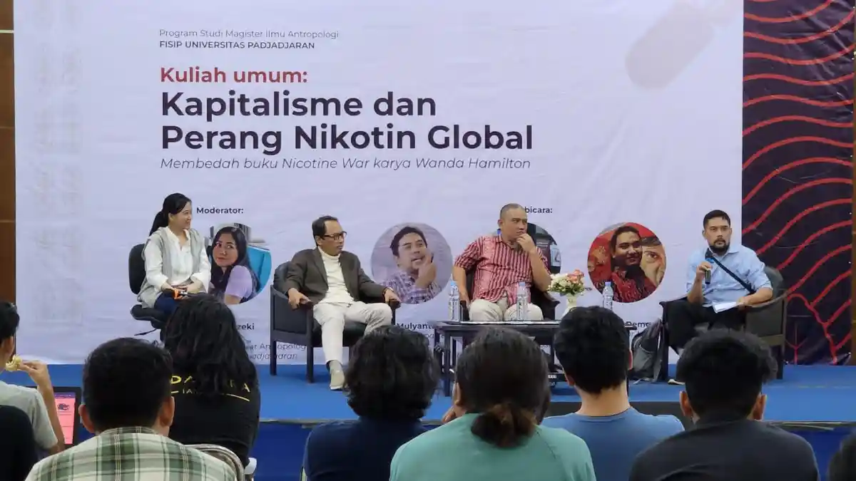 Bedah Buku Nicotine War Mengulas Makna di Balik Kampanye Anti-tembakau