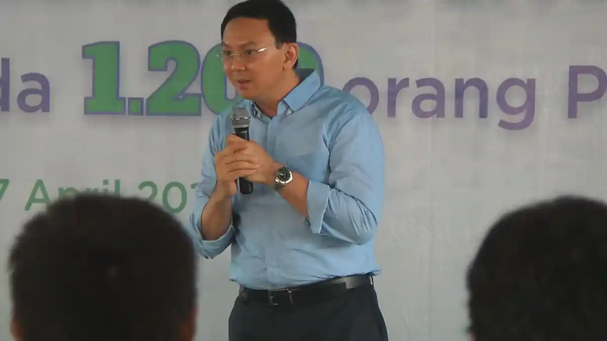 Ahok Jawab Kritikan Sandiaga Uno