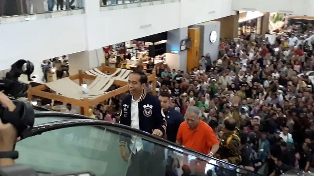 Kehadiran Jokowi Buat Gempar Lippo Plaza Kendari