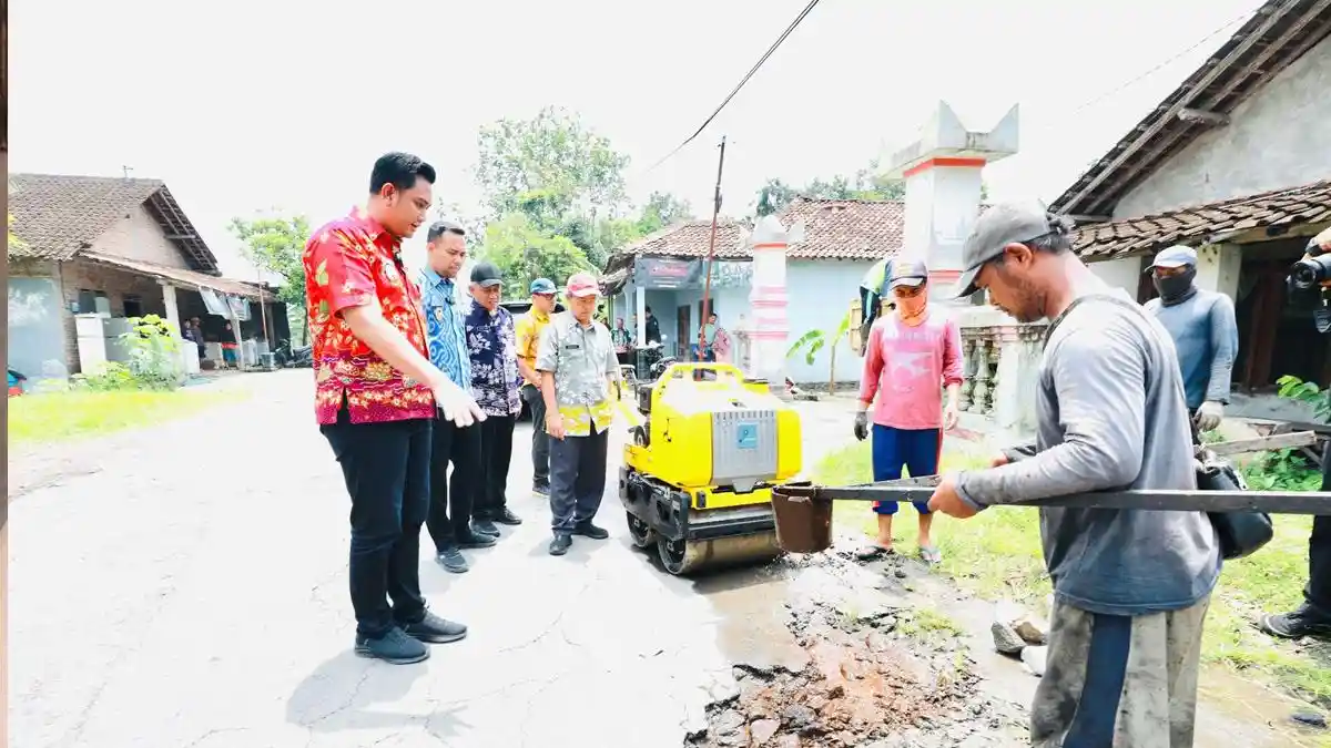 Bupati Klaten Hamenang Sidak Ruas Jalan Gempol-Kadisimo, Ini Hasilnya!