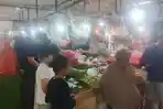 Penampakan-aktifitas-jual-beli-di-Pasar-Jambu-Dua-Kota-Bogor-yang-masih-ramai-dan.jpg