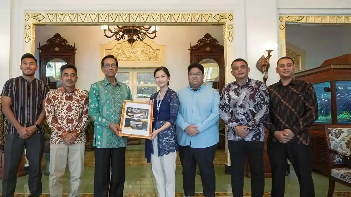 Minta Doa Restu ke Sri Sultan HB X, PSIM Yogyakarta Berikan Lifetime Ticket