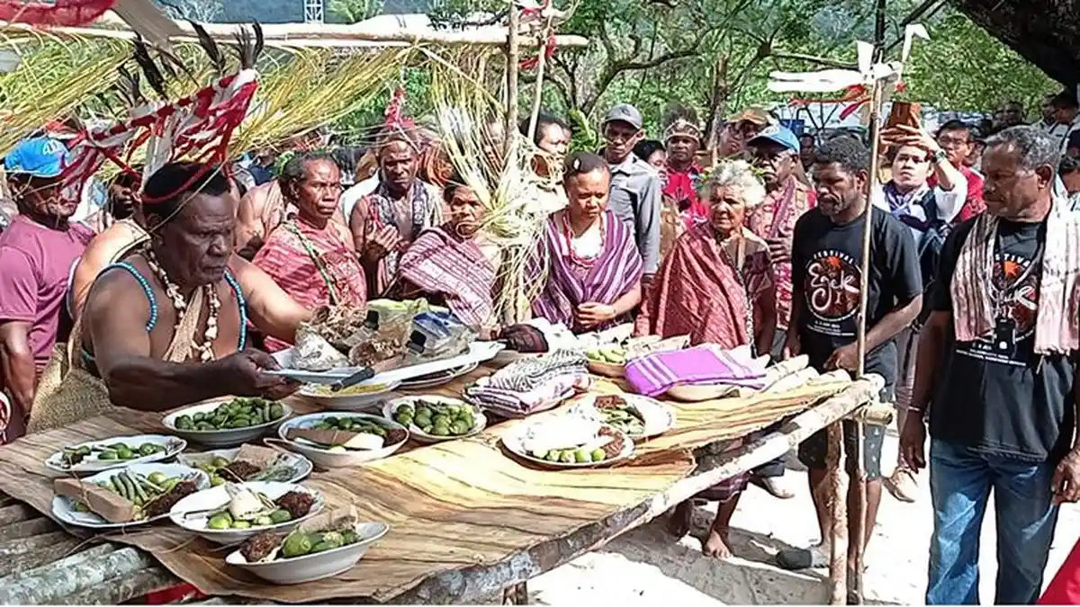 Festival Egek Milik Semua, Mengedukasi Masyarakat Adat dan Orang Luar Papua Barat Daya