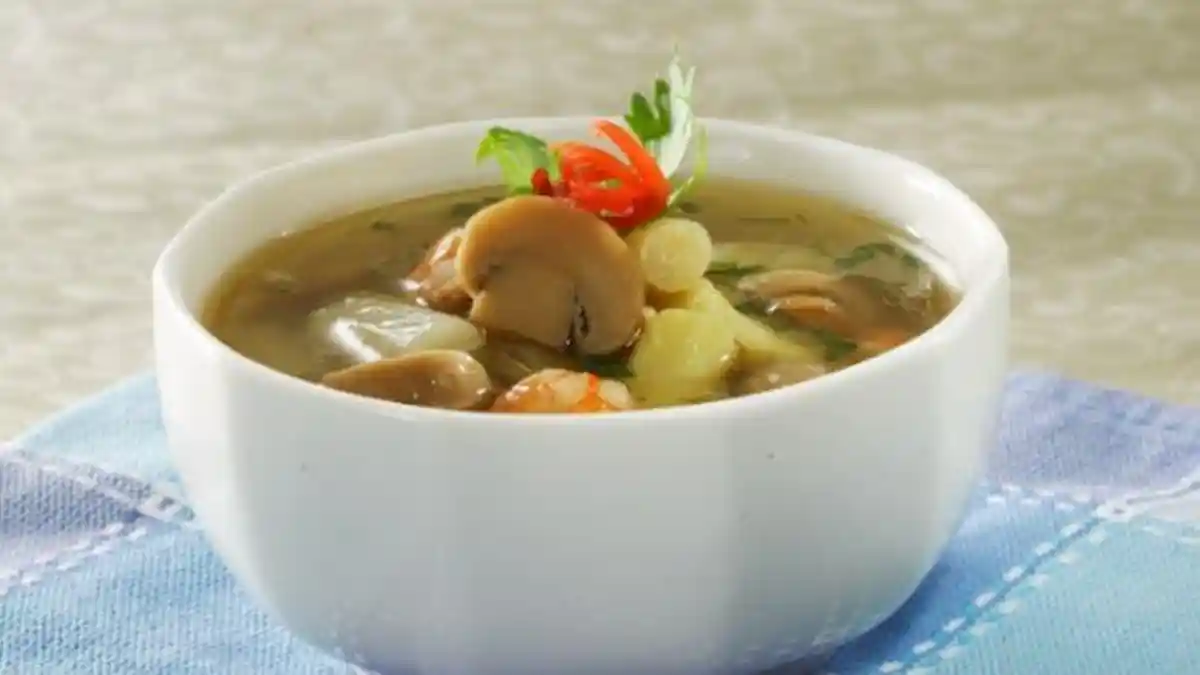 Resep Sup Asparagus Jamur Kancing, Menu Sehat yang Pasti Enak Banget