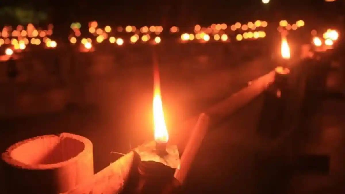 8.200 Tumbilotohe Menyala di Lapangan Sombari Kota Gorontalo, Wisata ke Zaman Dahulu