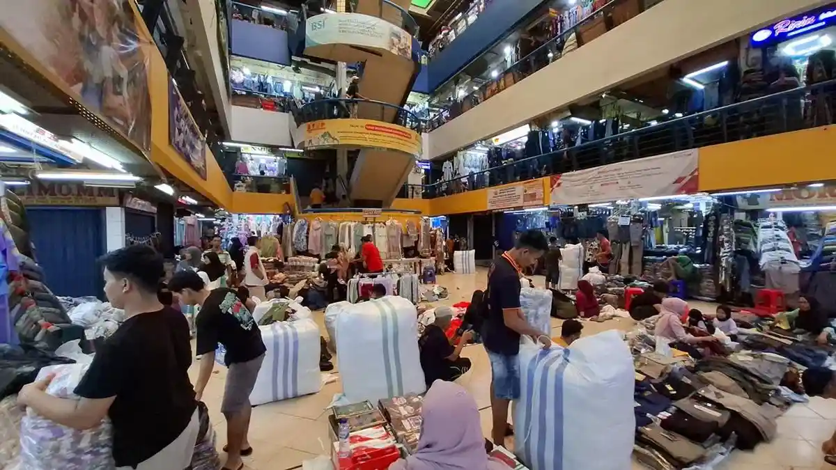 Pasar Cipulir Jakarta jadi Langganan Banjir tapi Pedagang Ogah Pindah, Ini Alasannya