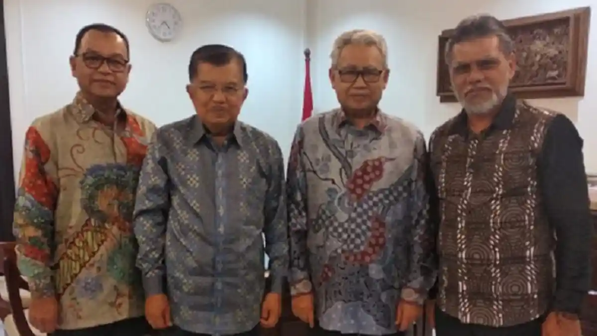 Wapres JK Terima Zaini Abdullah, Pertemuan Dua Sahabat Perdamaian Aceh