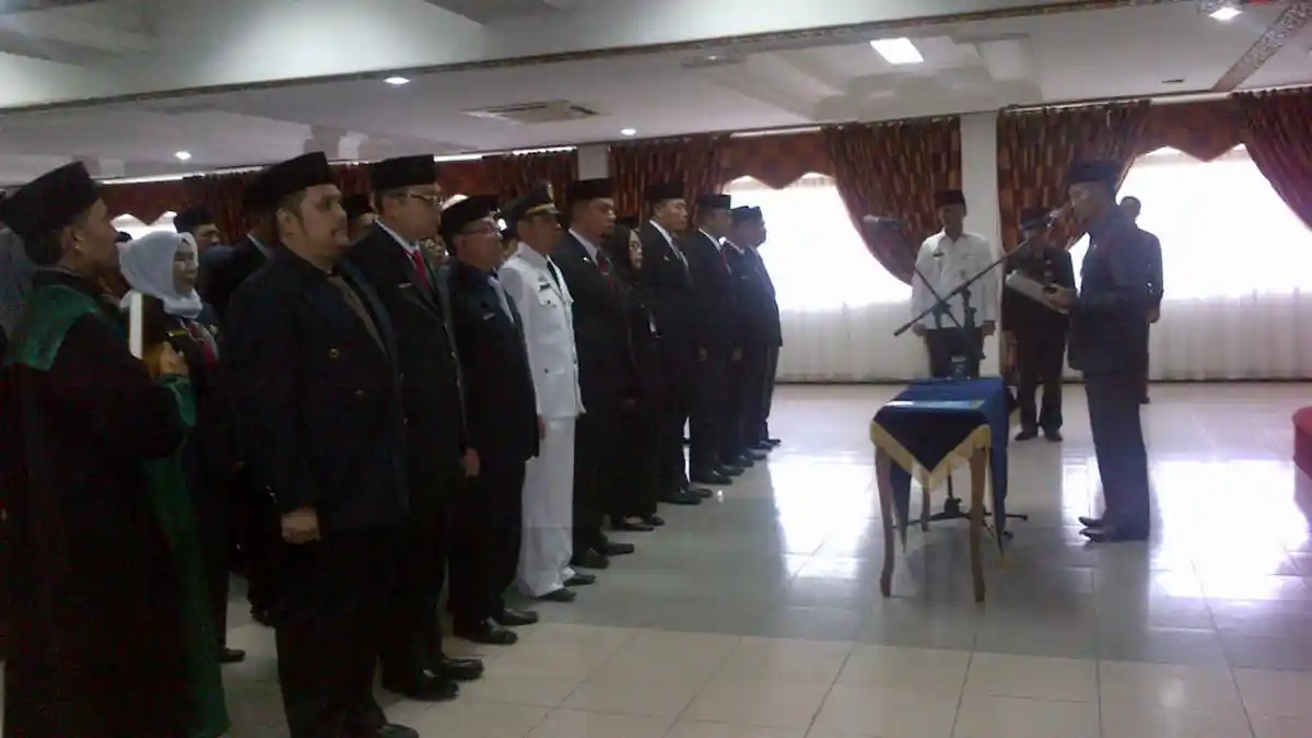Ini Dia Nama Pejabat Pemko yang Dimutasi oleh Walikota Pekanbaru