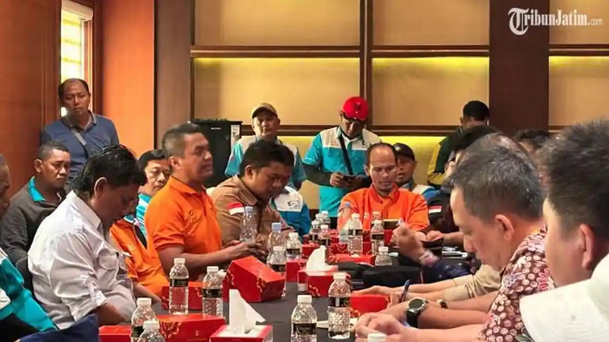 BURUH Kesal Gaji Kecil Tapi Masih Kena Pajak, Minta Pajak Cuma Dikenakan ke Gaji di Atas Rp 10 Juta