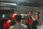 Evakuasi-jenazah-petani-di-warga-Desa-Wonoasri-Kecamatan-Wonoasri.jpg