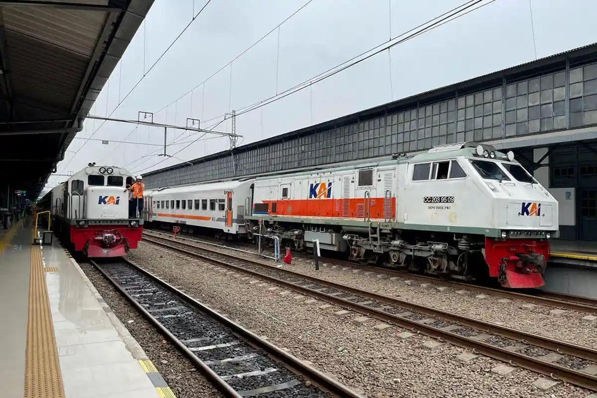 7 KA Berhenti di Stasiun Jatinegara dan Karawang Saat Nataru 22-31 Desember 2022, Simak Rinciannya