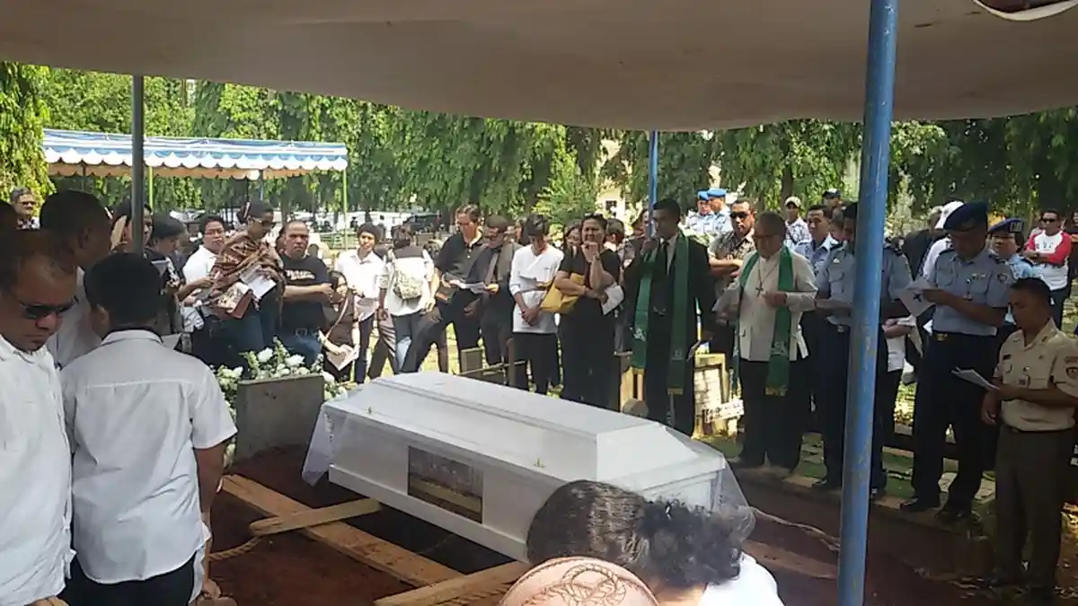 Pemakaman William Korban Hercules Berlangsung Haru