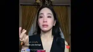 Artis-Bunga-Zainal-belum-lama-ini-menyita-perhatian-publik-setela.jpg