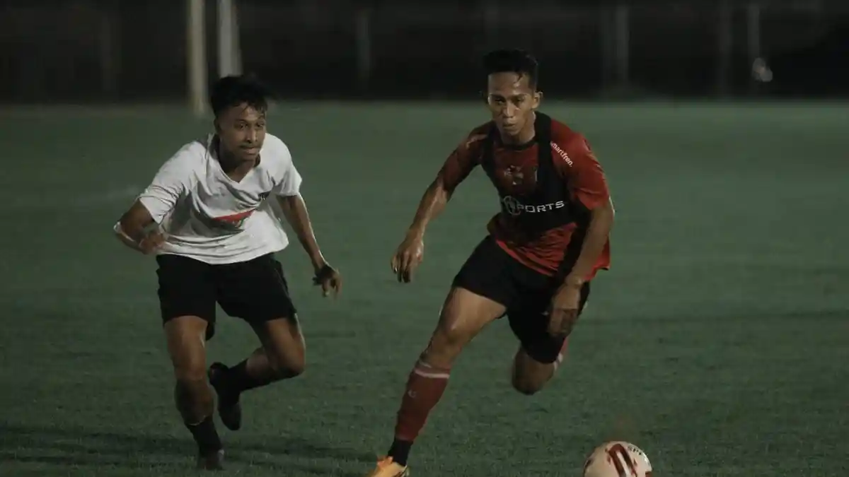 Kadek Dimas Cetak Gol ke Gawang Tim Senior Bali United