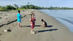 Suasana-pantai-Tanjung-Lallere-Desa-Tumbu-Kecam.jpg