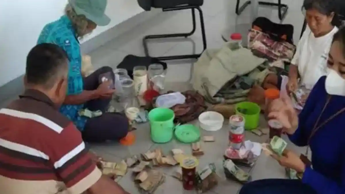 VIRAL Kakek Beli Mobil All New Sigra 2022 Bawa Uang Sekarung, Belum Bisa Nyopir