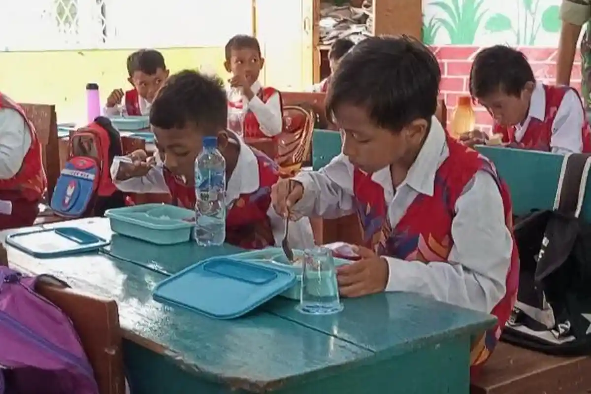 Program MBG Resmi Diluncurkan di Kota Bima, Ini Kesan Para Siswa