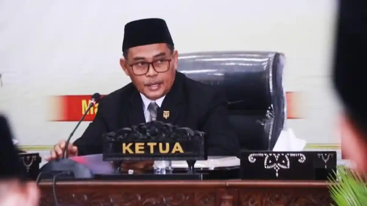 Abdul Malik Resmi Jabat Ketua DPRD Kota Mataram 2024-2029