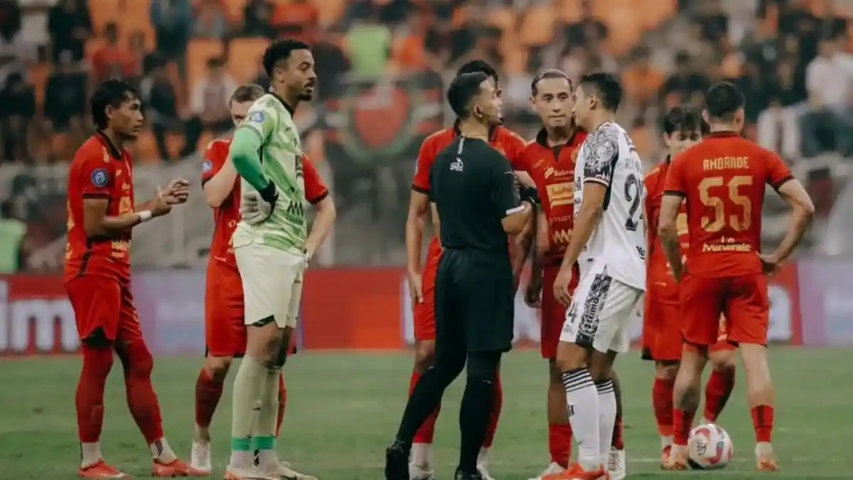 Profil Arnold Suew: Masih Simpan Kode Lama ke Persija Jakarta, Jakmania Cek CVnya