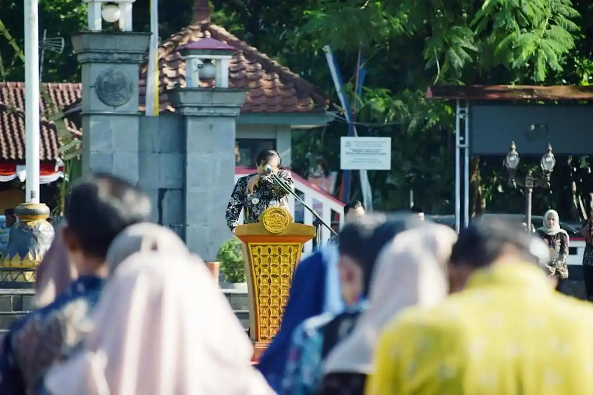 Tangis Iwanuddin Iskandar Setelah 5 Bulan Jabat PJ Bupati Banyumas: Terima Kasih, Saya Pamit