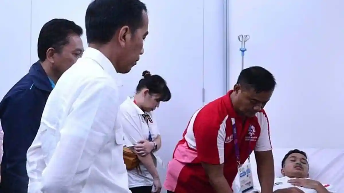 Perjuangan Dramatis Anthony Ginting di Final Hingga Masuk Rumah Sakit dan Dijenguk Presiden Jokowi