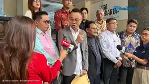 ADE-DARMAWAN-KASUS-IJAZAH.jpg