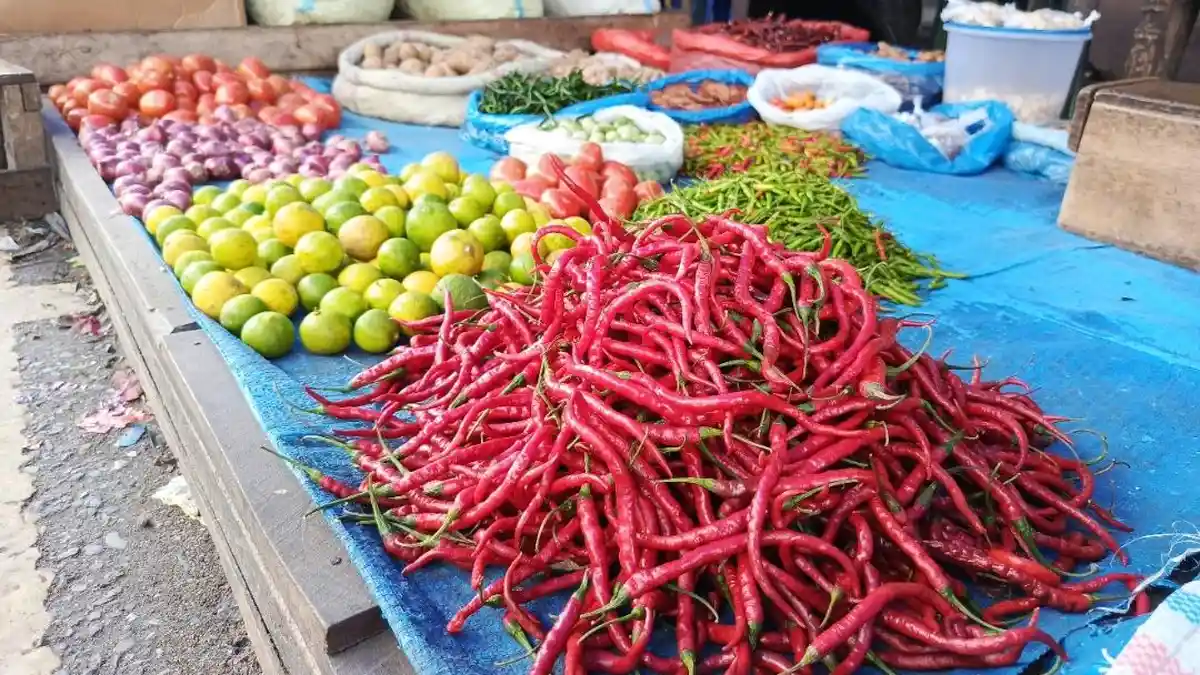 Harga Cabai Merah di Pasar Tradisional Blangpidie Turun Pasca Lebaran, Bahan Pokok Lain Stabil