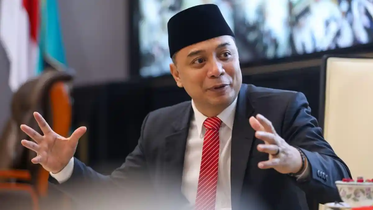 Eri: Pekerja Perempuan Industri SKT Berperan Besar Menopang Ekonomi Keluarga di Surabaya - Tribunnews.com