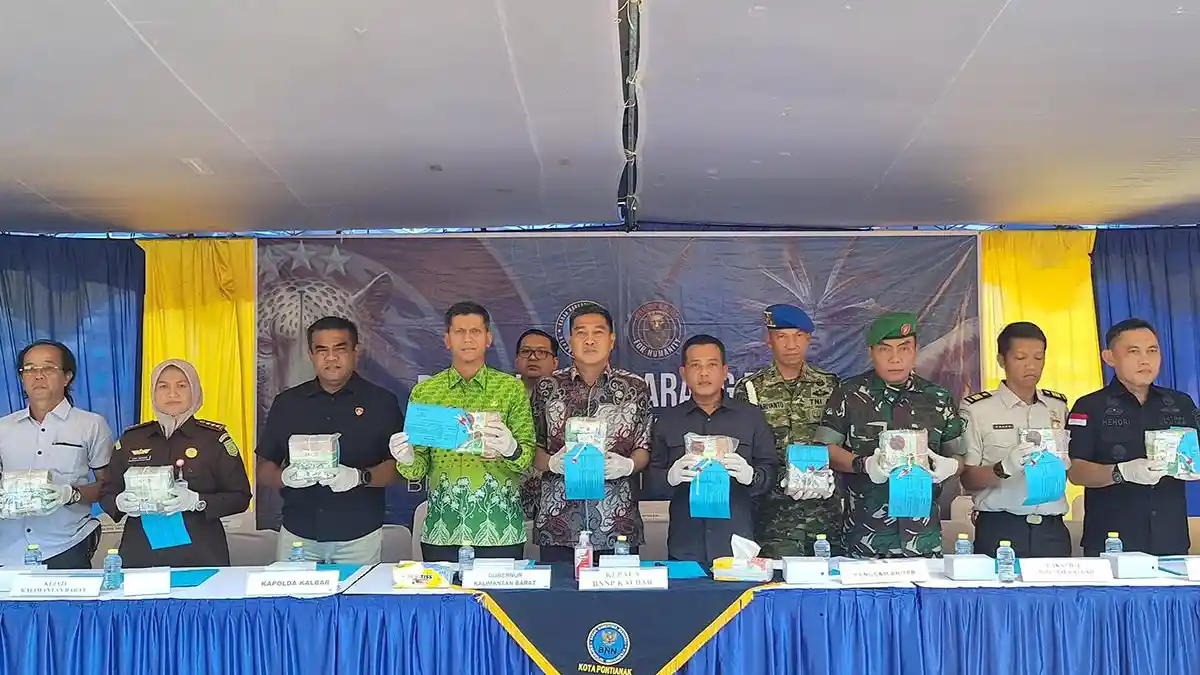 Sabu Kemasan Teh Qing Shan 19,9 Kg Dimusnahkan BNNP Kalbar, WN Malaysia Terancam Hukuman Mati! - Tribunpontianak.co.id