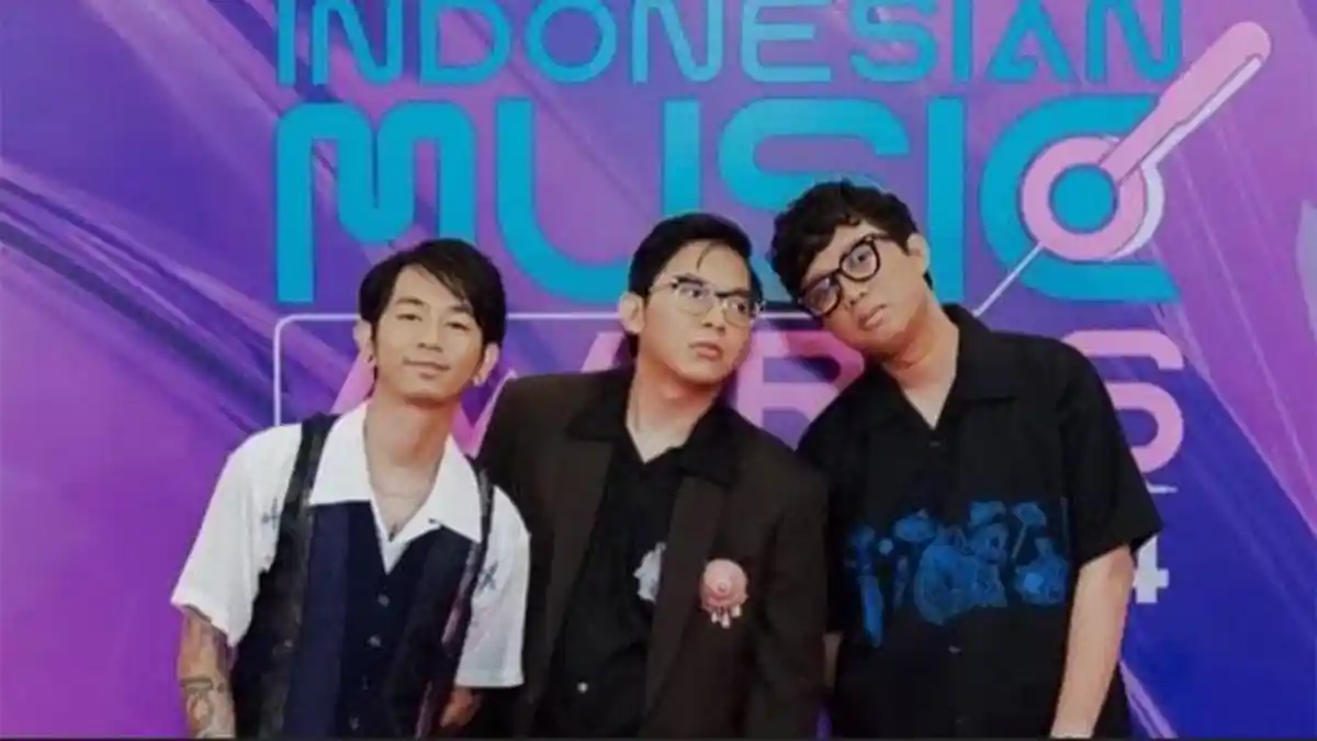 Kunci Gitar Saat Kubenci Dunia dan Seisinya - For Revenge: Siapa yang Kelak kan Berdoa, Saat Kubenci