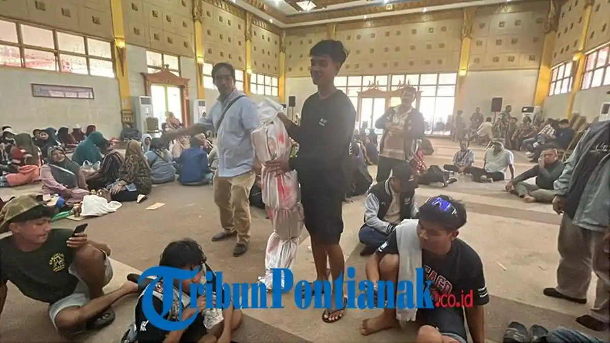 Demo Warga Minta Copot Kades Pelimpaan, Ashari Mengaku Dipersulit Membuat Surat Pengantar Nikah