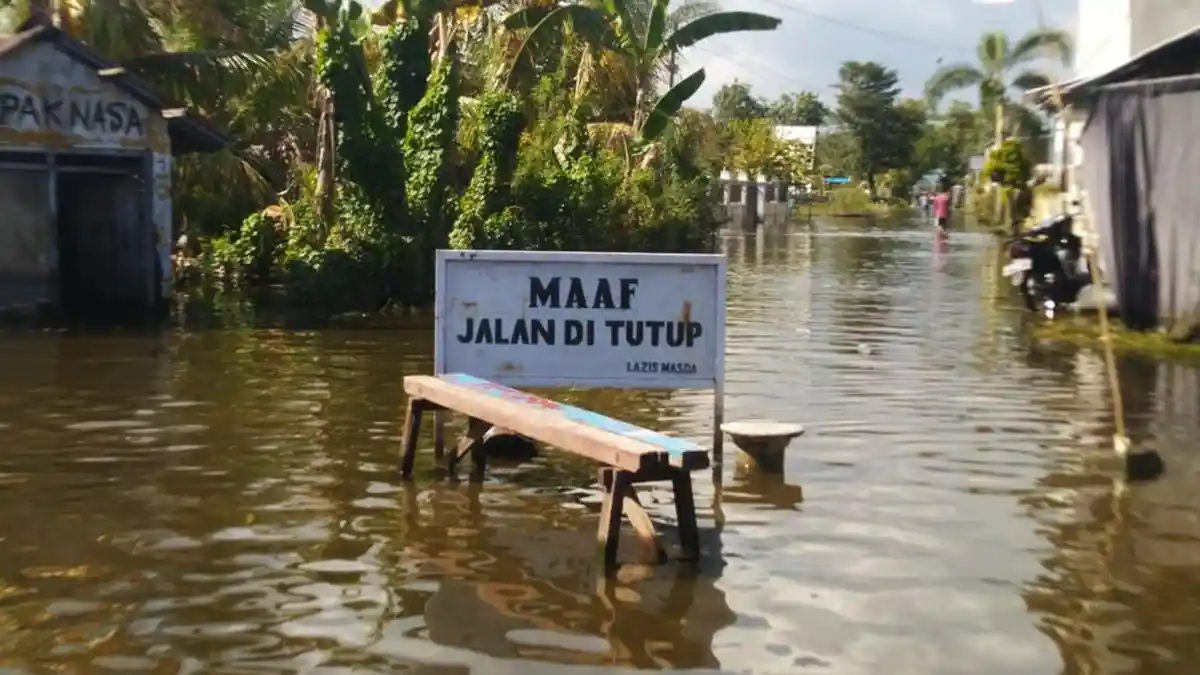 Puluhan Rumah di Payaman Kudus Masih Terendam Banjir, Ketinggian Air Capai 50 Cm