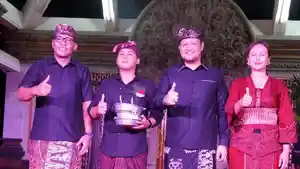 Wabup-Badung-Bagus-Alit-Sucipta-Hadiri-HUT-Ke-54-STT-Dharma-Prawerti-di-Abiansemal-Bali.jpg