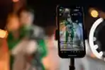 Melihat Warga China Ramai-ramai Live TikTok di Pinggir Jalan 