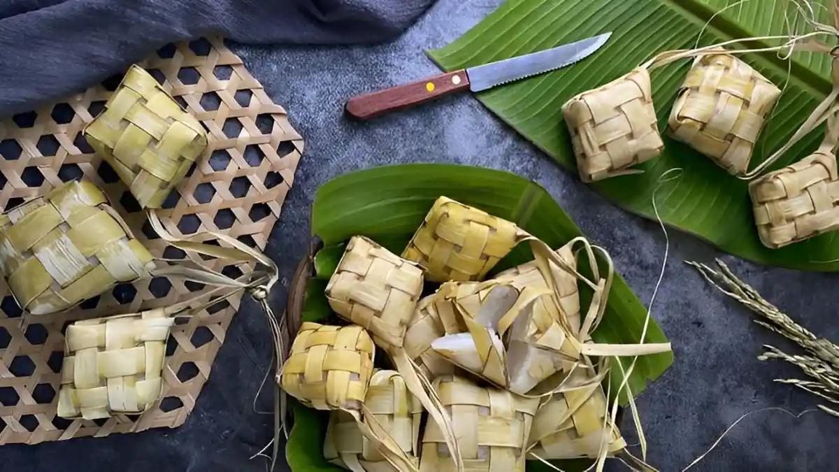 Tips dan Cara Bikin Ketupat Lebaran yang Lembut dan Dijamin Enak