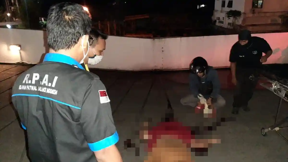 Terkapar di Parkiran Big Mall Samarinda, Seorang Pria Tewas, Diduga Jatuh dari Ketinggian