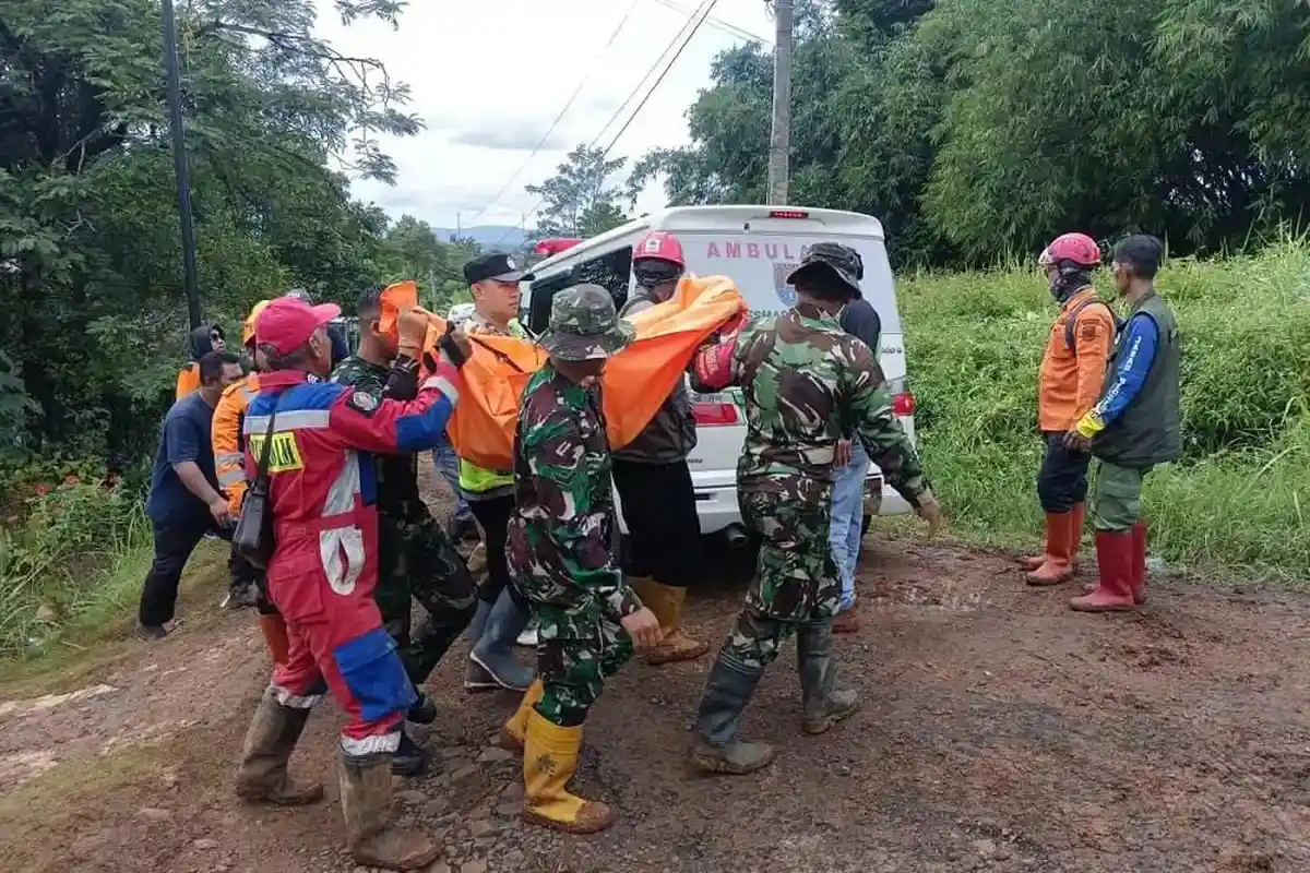 Satu Korban Longsor Desa Cibeunying Kembali Ditemukan