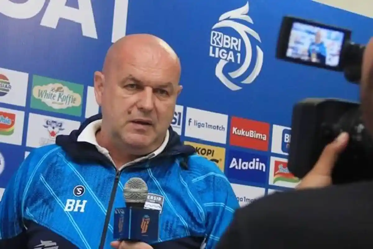 Kritik Keras Bojan Hodak Soal Wasit Liga 1, Bandingkan Kepemimpinan dengan Wasit Asal Jepang