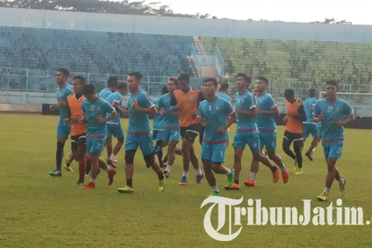 Latihan Perdana Usai Libur Lebaran, Tiga Pemain Arema FC Absen