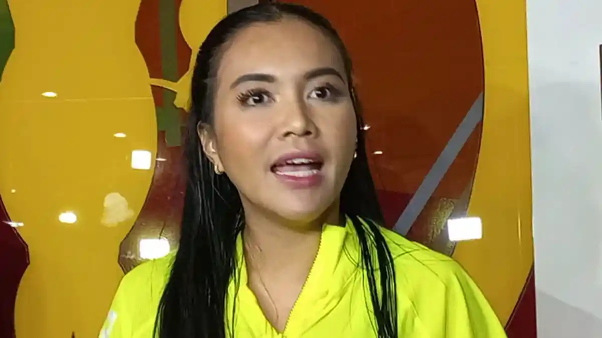 Denada Bahagia Lihat Putrinya Bisa Main Sepeda dan Menyantap Tempe Goreng, setelah Kemoterapi Beres
