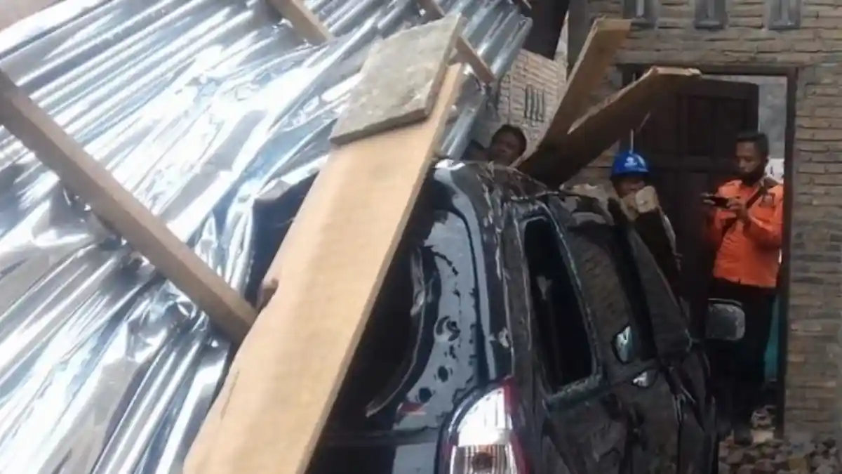 Angin Puting Beliung Terjang Desa Tanjung Seri, 5 Rumah dan Satu Mobil Rusak