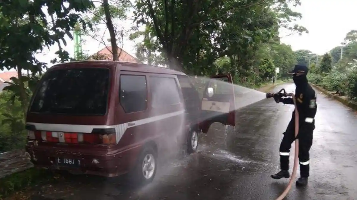 Warga Maleber Kabupaten Kuningan Ditemukan Tewas dalam Mobil
