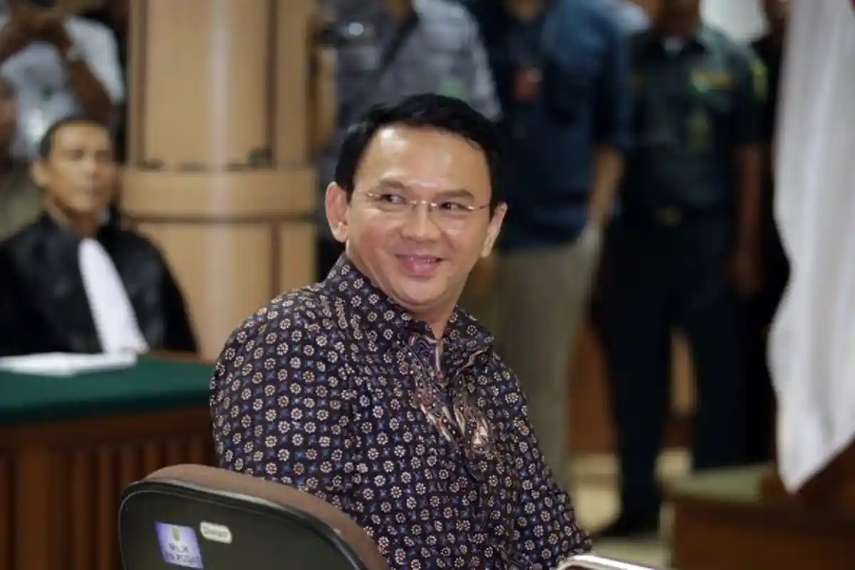 Hari Keenam Ahok Ditahan
