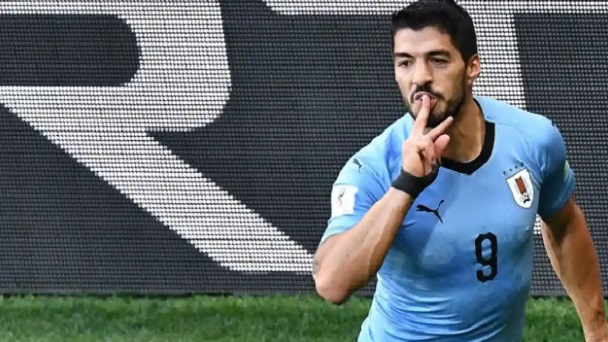 Kalahkan Arab Saudi dengan Skor Tipis, Uruguay Dampingi Rusia ke Babak 16 Besar