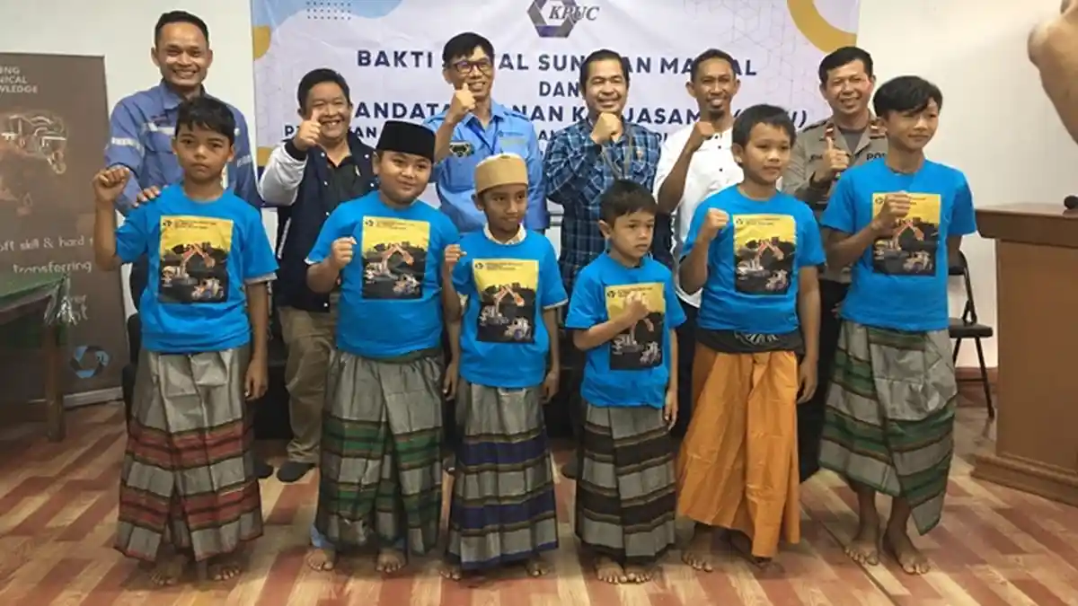 Peringati Bulan Keselamatan dan Kesehatan Kerja, PT KPUC Gelar Baksos dan MoU dengan Poltek Malinau