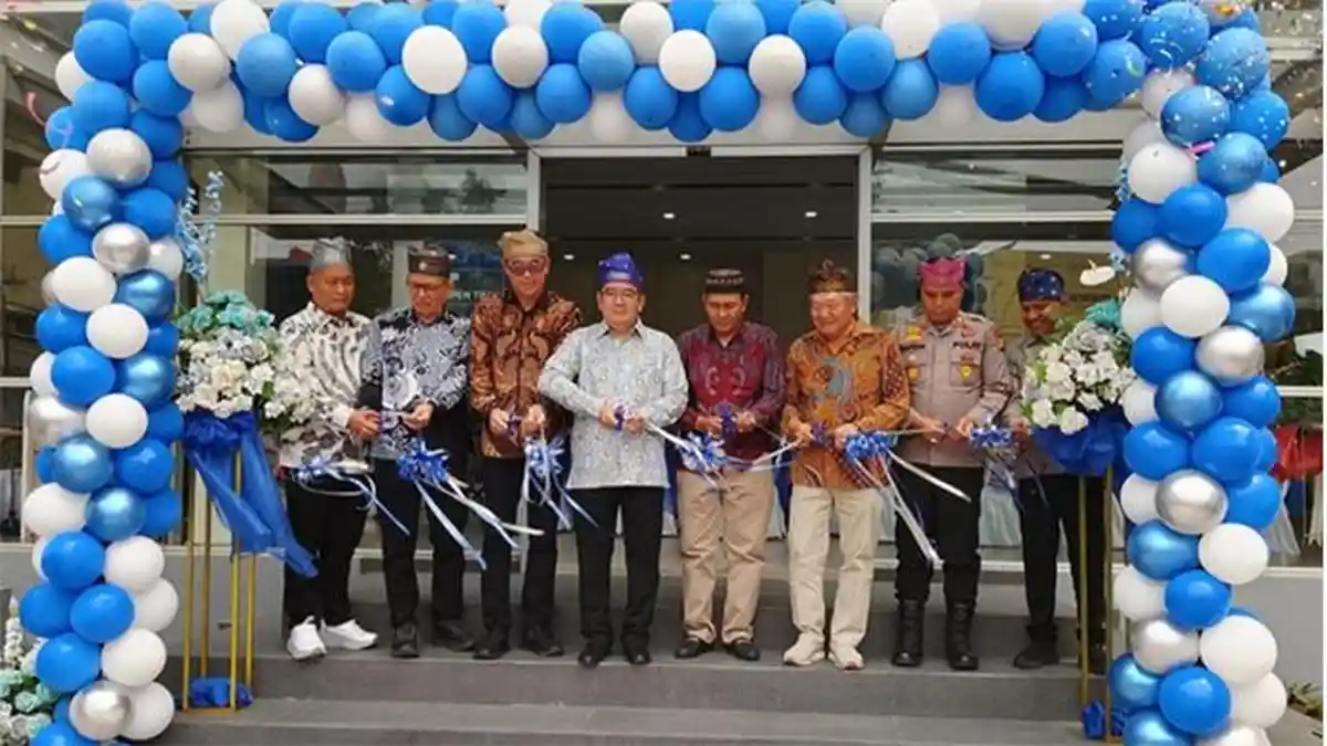 Geely Hadir di Pekanbaru, Diler 3S Dilengkapi Dua AC Charging Station
