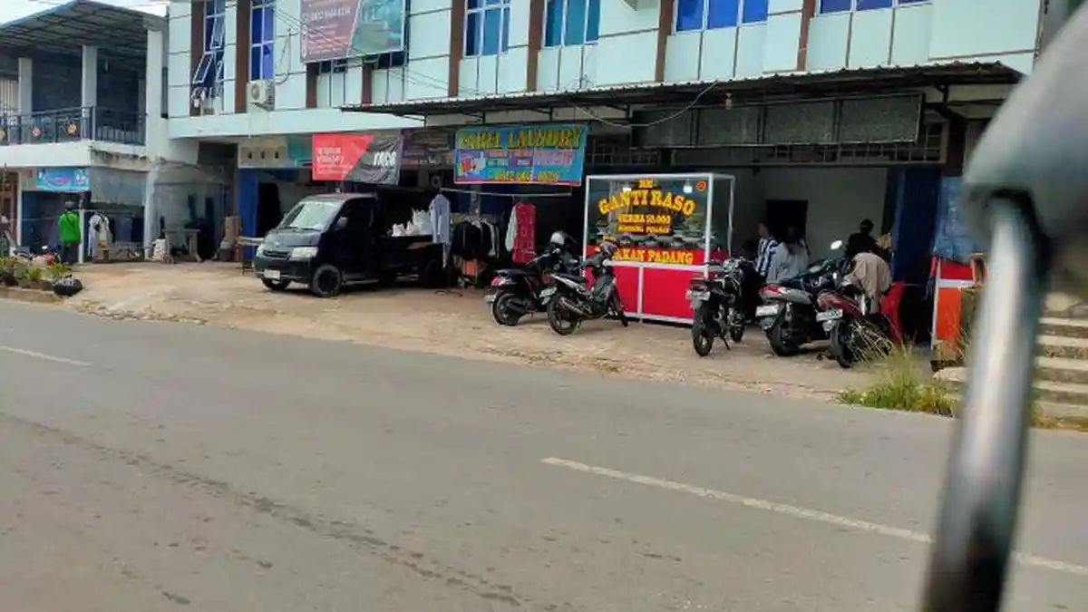 Aksi Pencurian di Batam VIRAL, Pelaku Ambil iPhone Pemilik Warung saat Lengah