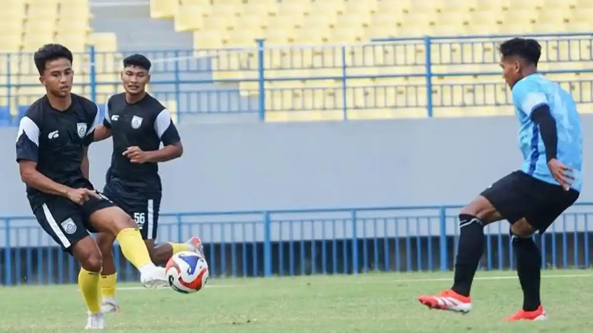 Gresik United Butuh Penyerang Berpengalaman, Ini Kata Pelatih Andik Ardiansyah