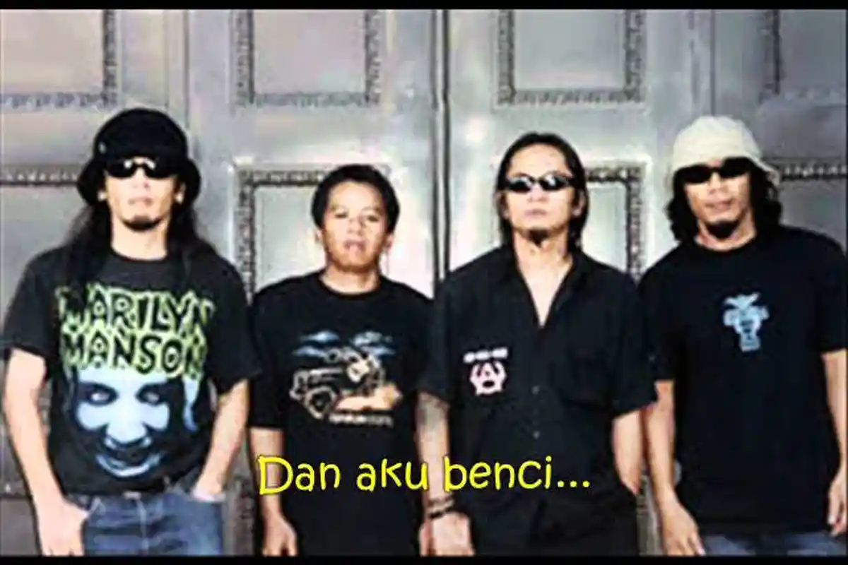 Chord Gitar ''Maaf'' - Jamrud: Aku Masih Sayang Padamu Seperti Dulu . . .
